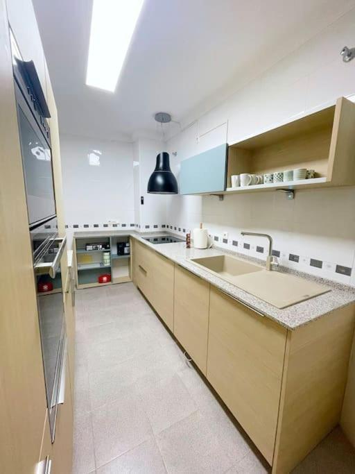 Modern Apartment In Malaga - Rosas Eksteriør billede